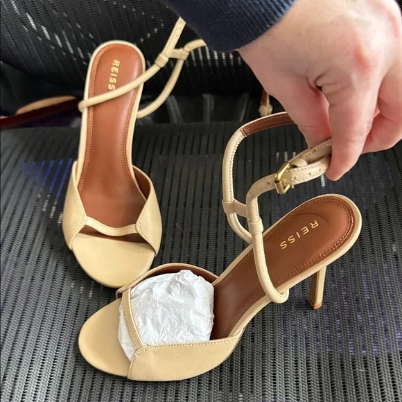 Reiss Brand new/never worn Tan Women's Heels - Picture 2 of 5